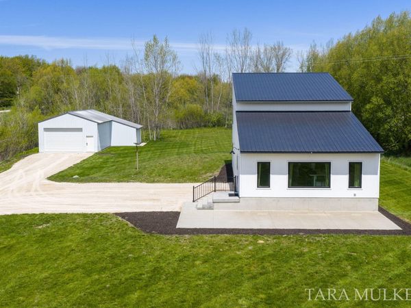 5421 143rd Avenue, Holland, MI 49423