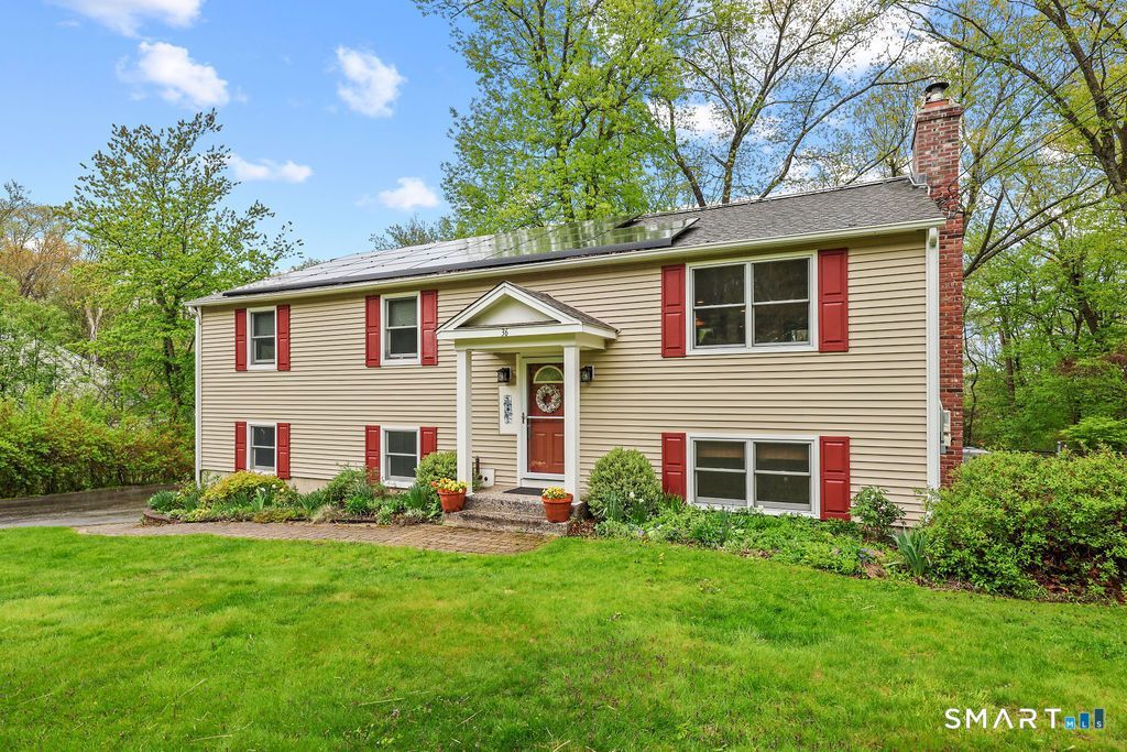 36 Freedom, Canton, CT 06019 Main Photo