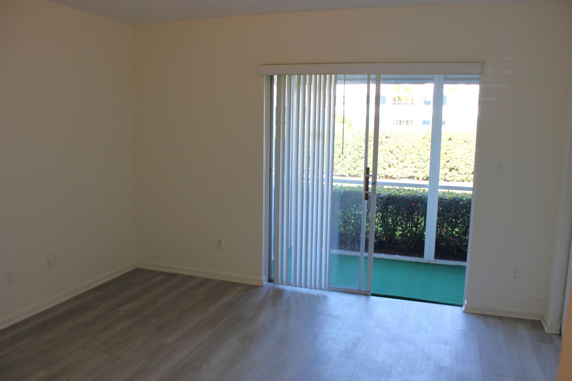 2929 SE Ocean Boulevard, Unit B2, Stuart, FL 34996 Photo