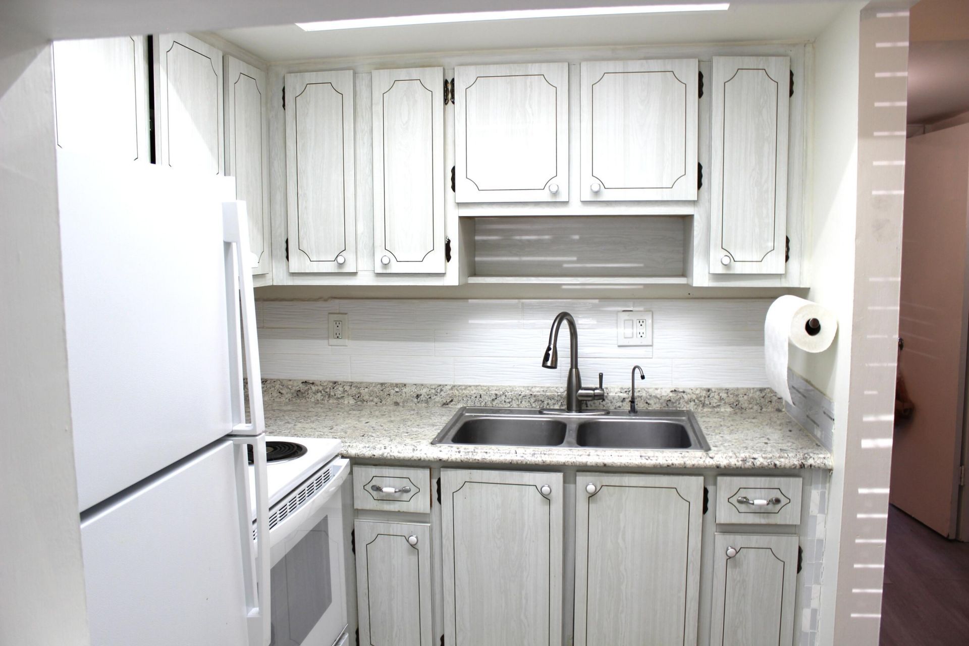 2929 SE Ocean Boulevard, Unit B2, Stuart, FL 34996 Photo
