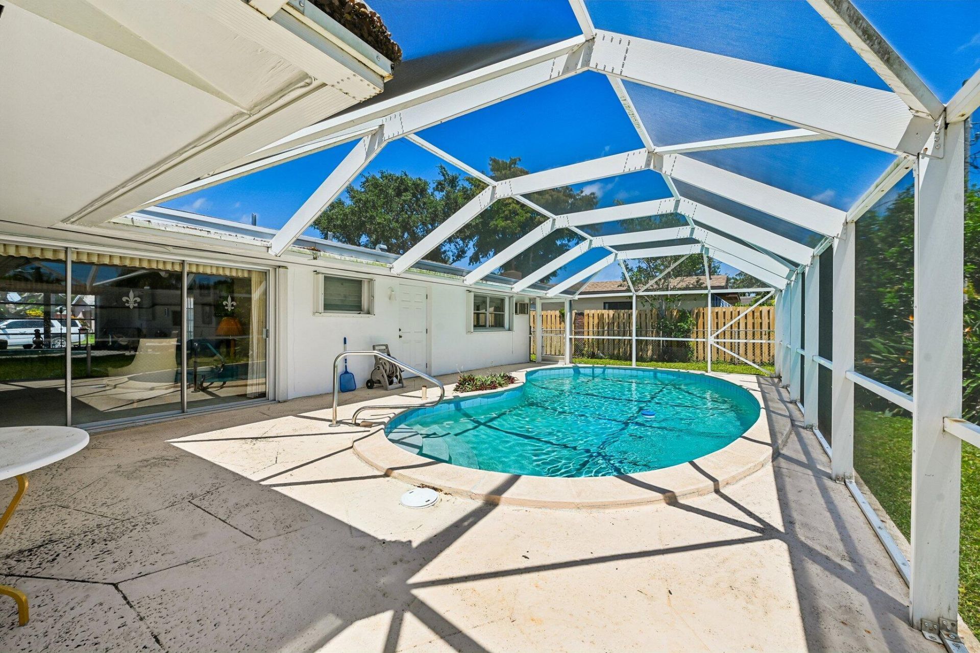 804 SE 16th Court, Deerfield Beach, FL 33441 Photo