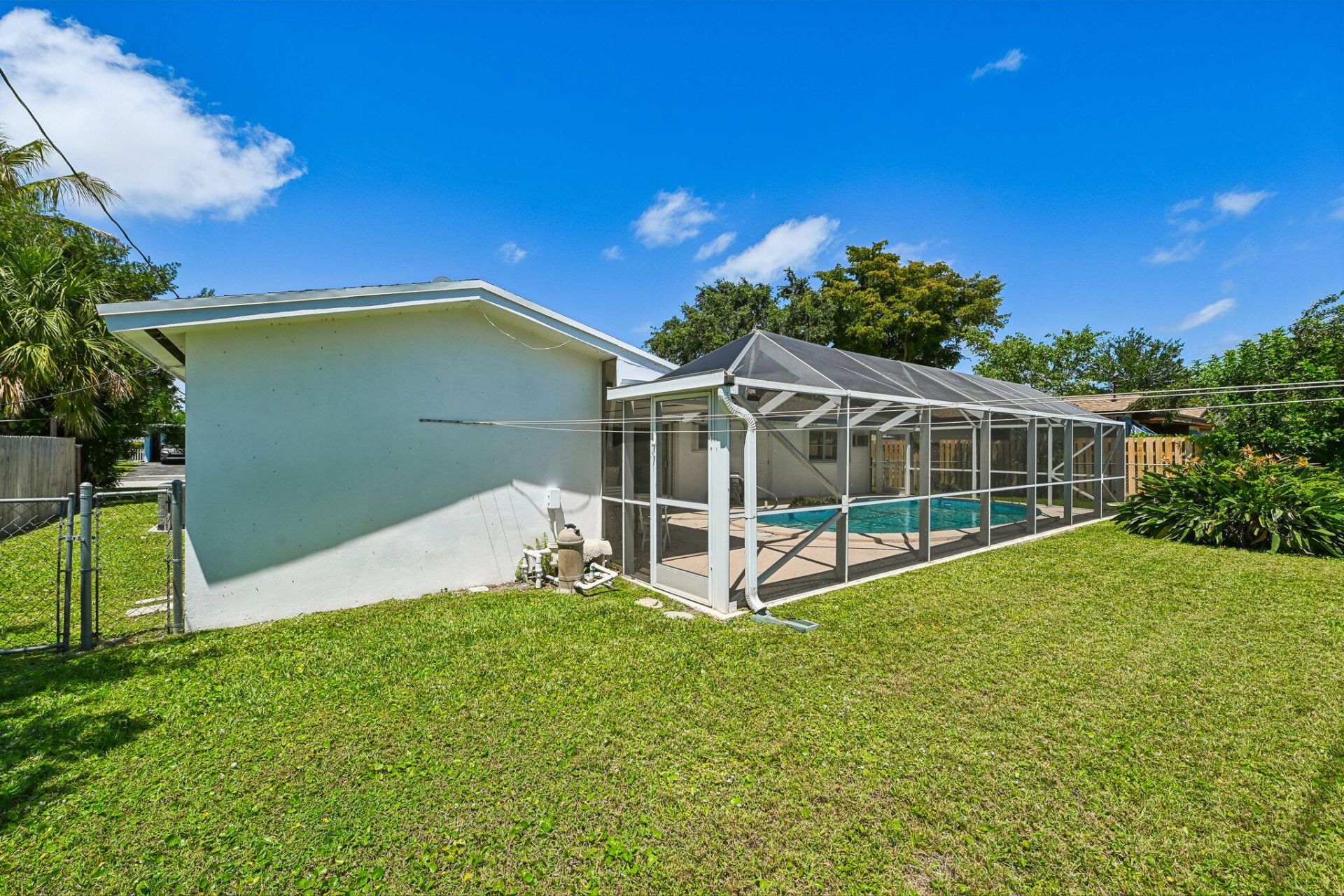 804 SE 16th Court, Deerfield Beach, FL 33441 Photo