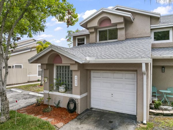 2030 Discovery Circle E, Deerfield Beach, FL 33442