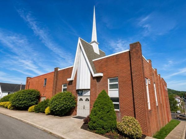 1318 N 16th , Clarksburg, WV 26301