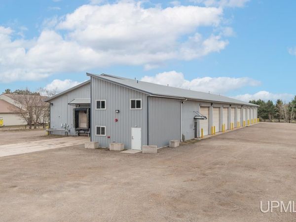 1025 Pyle Drive, Kingsford, MI 49802