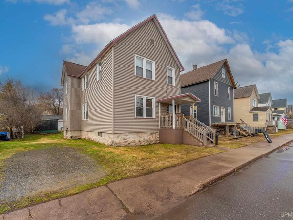 129 W Superior Street, Ishpeming, MI 49849