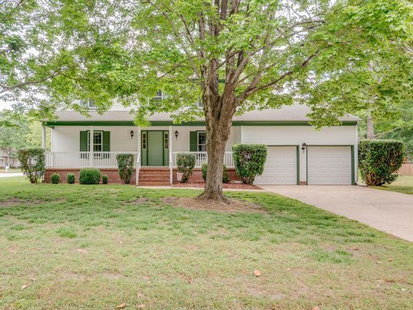 1 Oscars Court, Poquoson, VA 23662