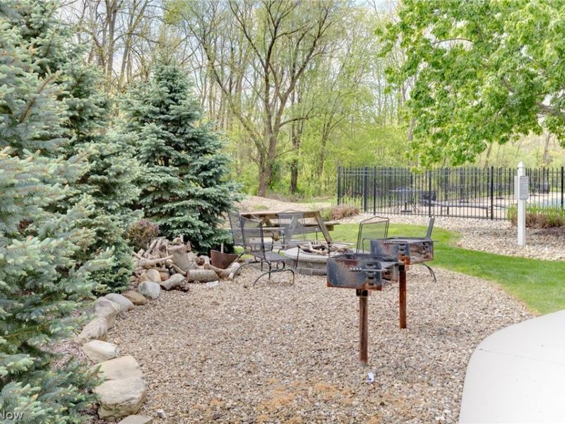 10362 Independence Drive, Unit 19B, North Royalton, OH 44133 Photo 25