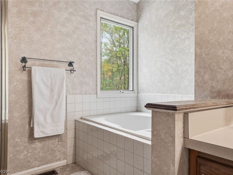 13125 Pearl Road, Chardon, OH 44024 Photo 20