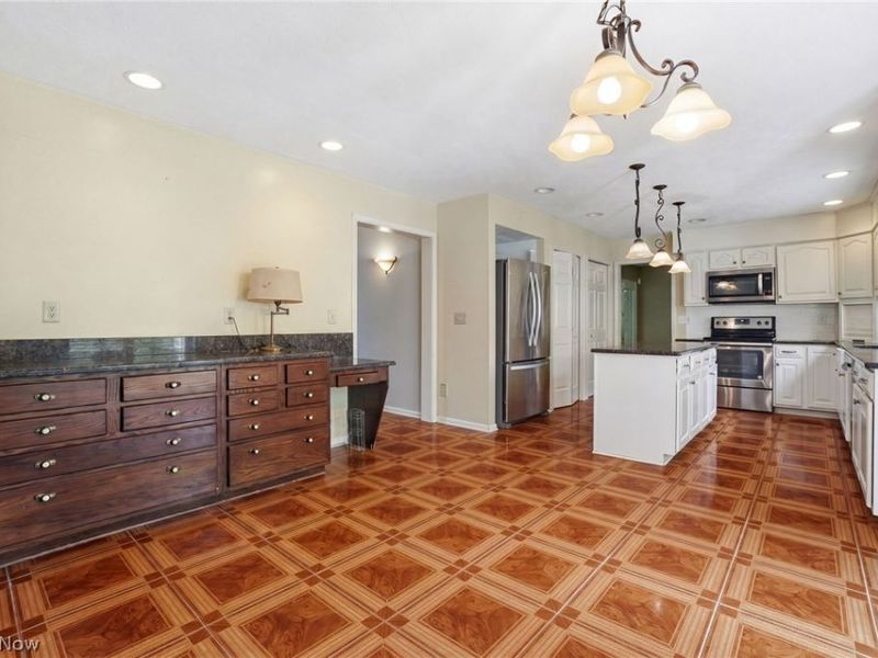 13125 Pearl Road, Chardon, OH 44024 Photo 6
