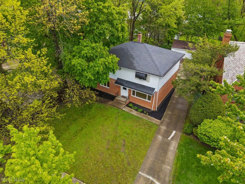 2375 Glendon Road , University Heights, OH 44118 Photo 2