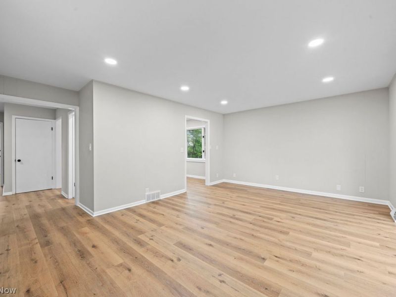 2375 Glendon Road , University Heights, OH 44118 Photo 20