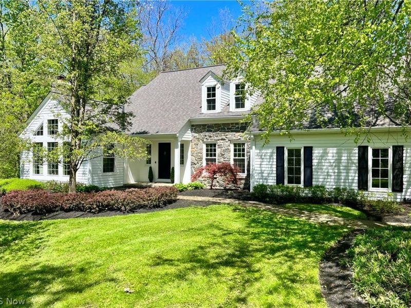 8725 Quail Circle , Kirtland Hills, OH 44094 Photo 2