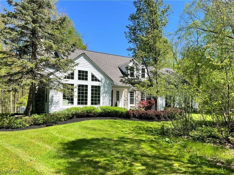 8725 Quail Circle , Kirtland Hills, OH 44094 Photo 3