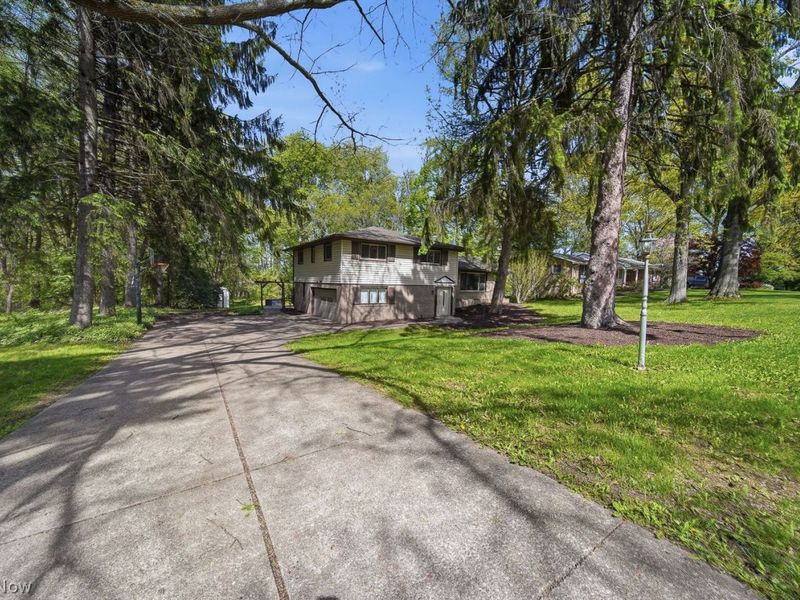 4385 Parkdale Avenue NW, Canton, OH 44718 Photo 4