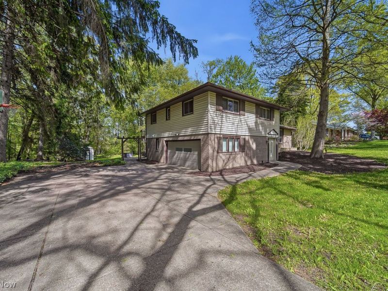 4385 Parkdale Avenue NW, Canton, OH 44718 Photo 6