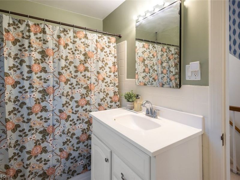2453 Channing Road , University Heights, OH 44118 Photo 11