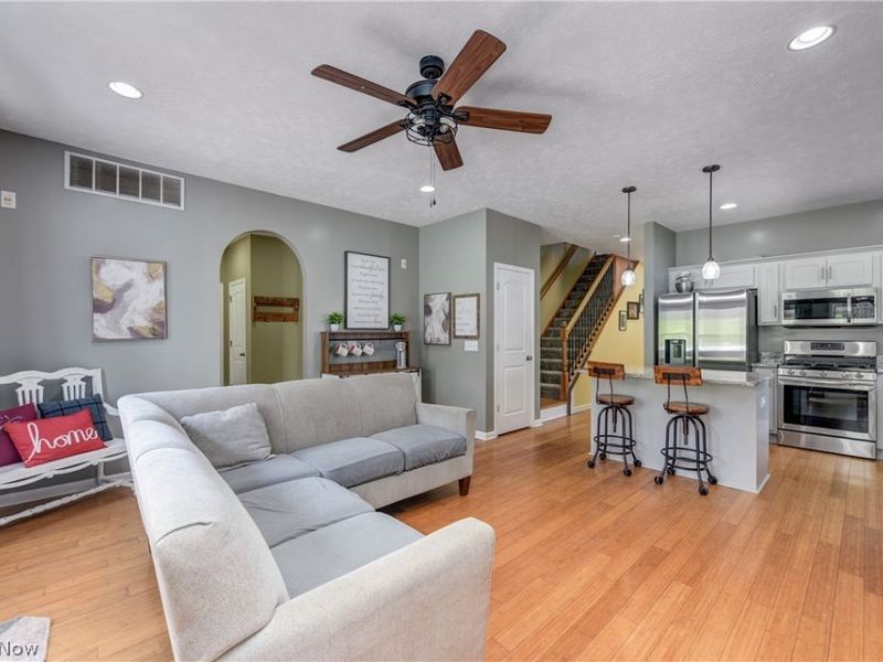 3677 Foothills Boulevard , Willoughby, OH 44094 Photo 8