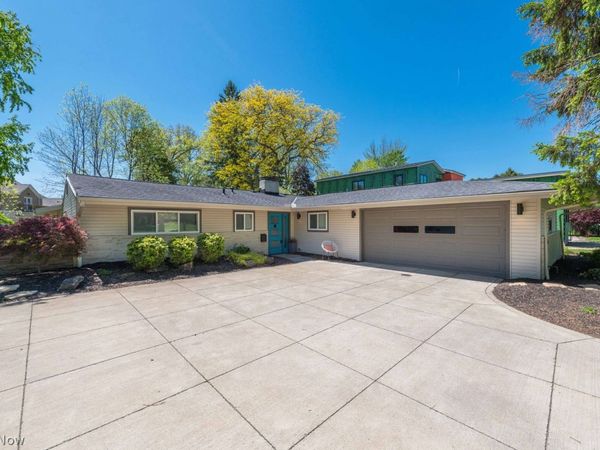 2757 Devon Hill Road , Rocky River, OH 44116
