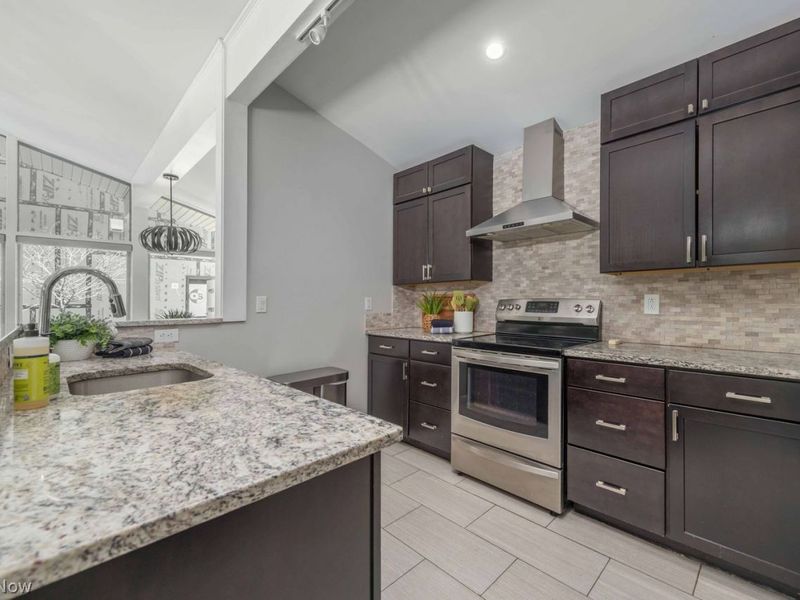 2757 Devon Hill Road , Rocky River, OH 44116 Photo 9