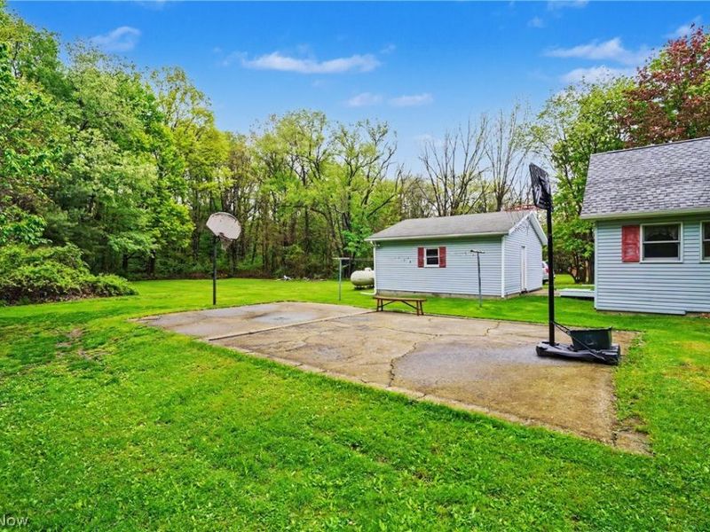 955 Howe Road , Kent, OH 44240 Photo 36