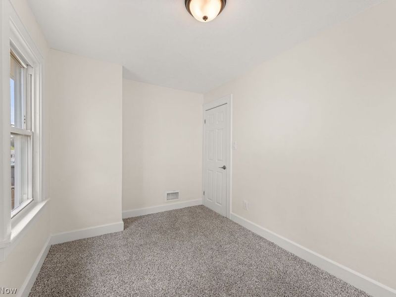 Cleveland, OH 44111 Photo 20