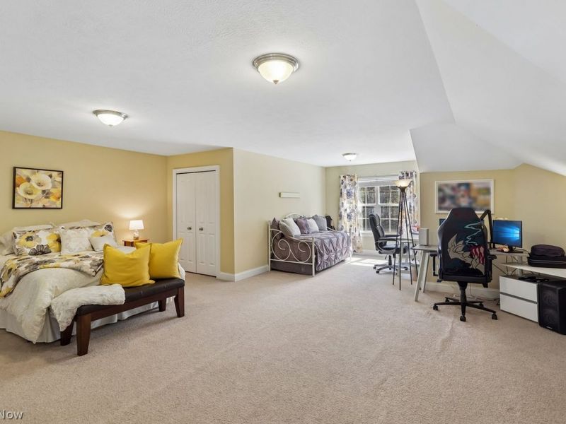 6804 Highland View Drive , Parma, OH 44134 Photo 18