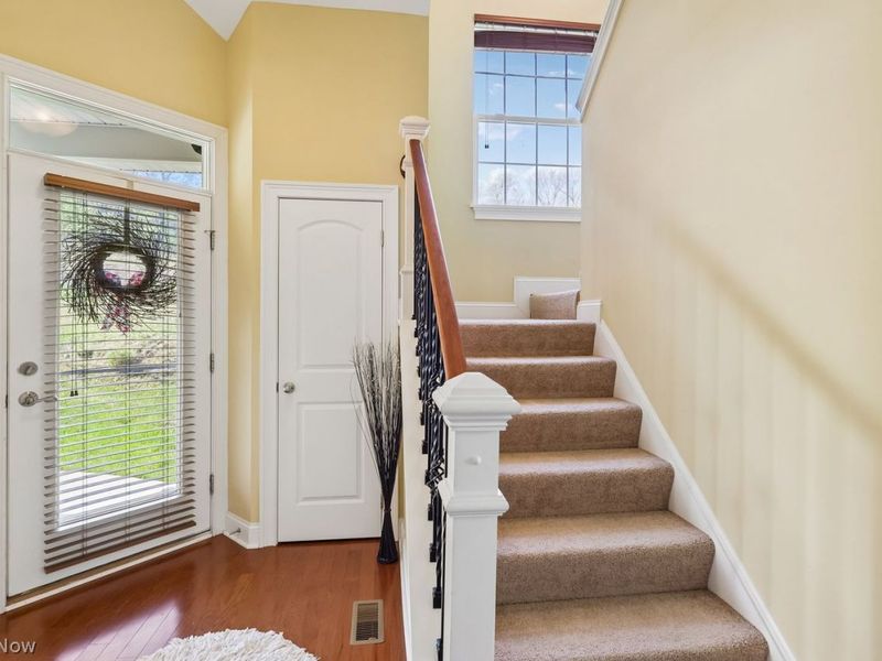 6804 Highland View Drive , Parma, OH 44134 Photo 3
