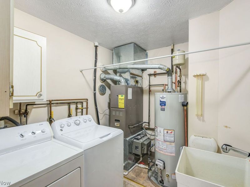 2847 Pease Drive , Unit D401, Rocky River, OH 44116 Photo 29