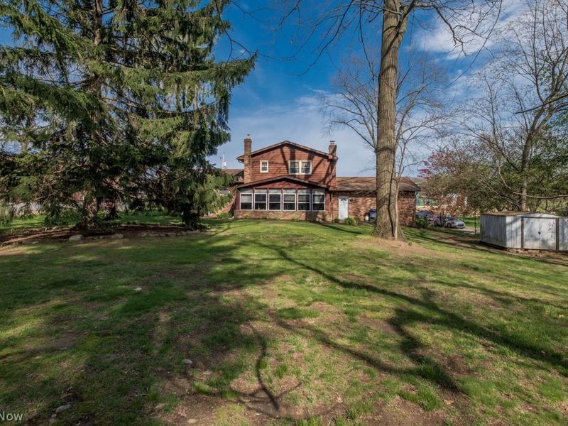 7951 Lake O Springs Avenue NW, Canton, OH 44720 Photo 28