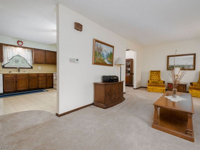 7951 Lake O Springs Avenue NW, Canton, OH 44720 Photo 7