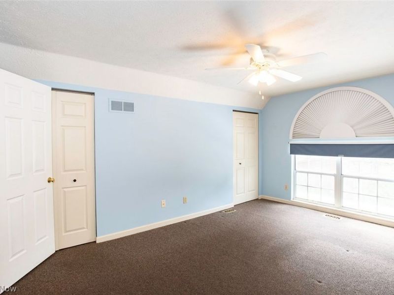 19729 Porters Lane , Strongsville, OH 44149 Photo 17