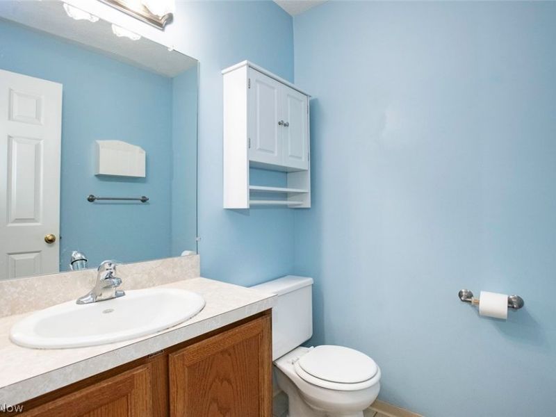 19729 Porters Lane , Strongsville, OH 44149 Photo 28
