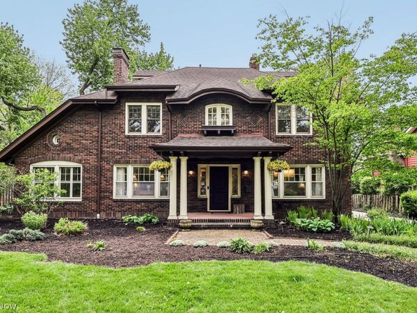 13810 Larchmere Boulevard , Cleveland, OH 44120