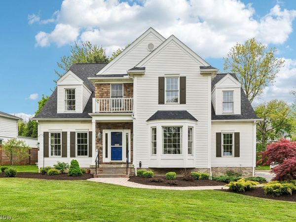 21376 Sydenham Road , Shaker Heights, OH 44122