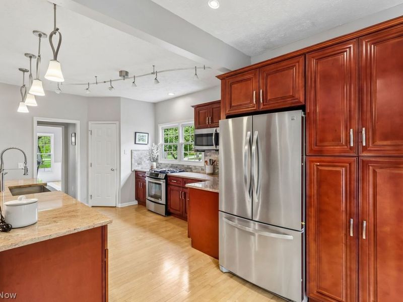 21376 Sydenham Road , Shaker Heights, OH 44122 Photo 12