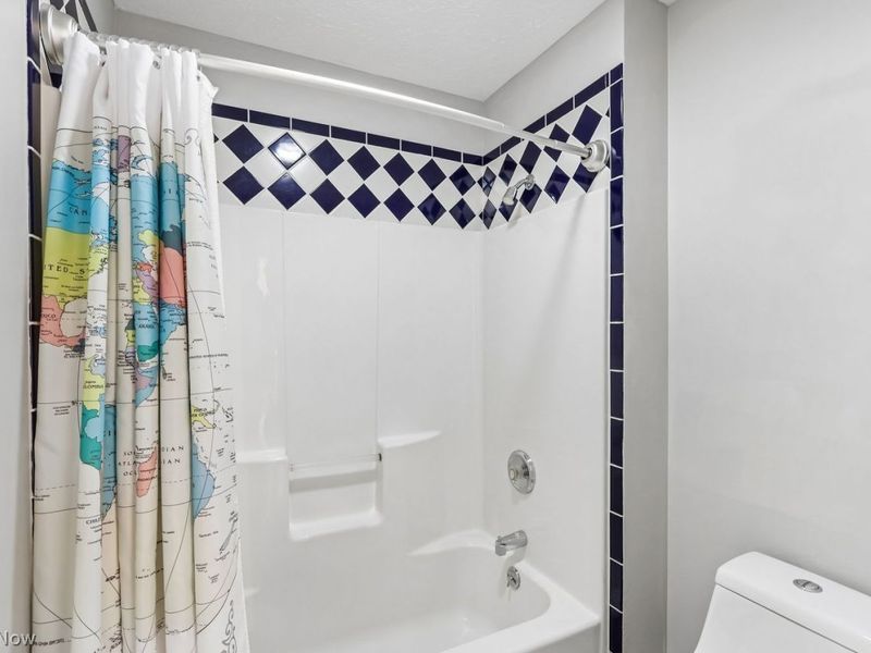 21376 Sydenham Road , Shaker Heights, OH 44122 Photo 27
