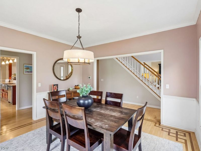 21376 Sydenham Road , Shaker Heights, OH 44122 Photo 5