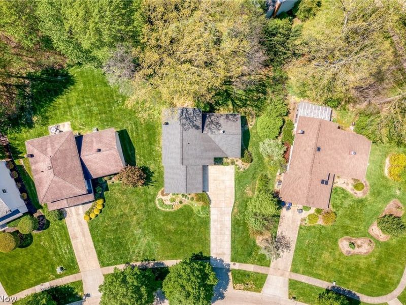31885 N Roundhead Drive , Solon, OH 44139 Photo 3
