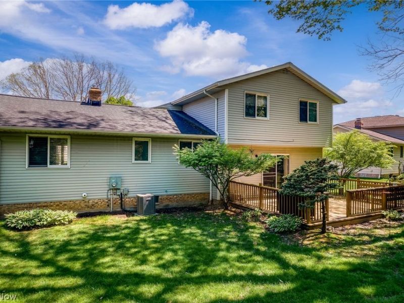 31885 N Roundhead Drive , Solon, OH 44139 Photo 6