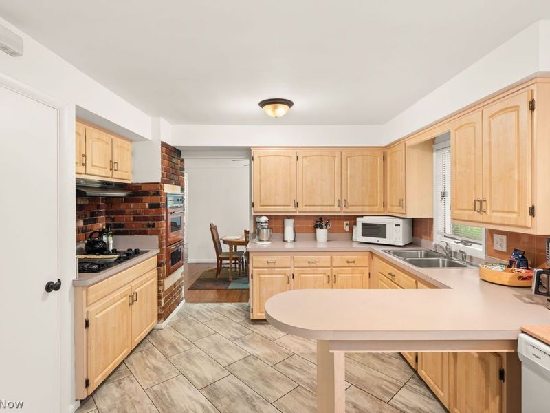 13297 Whitney Road, Strongsville, OH 44136 Photo 11