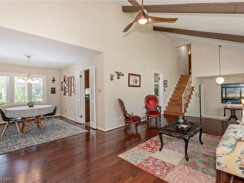 5530 Harleston Drive , Lyndhurst, OH 44124 Photo 10
