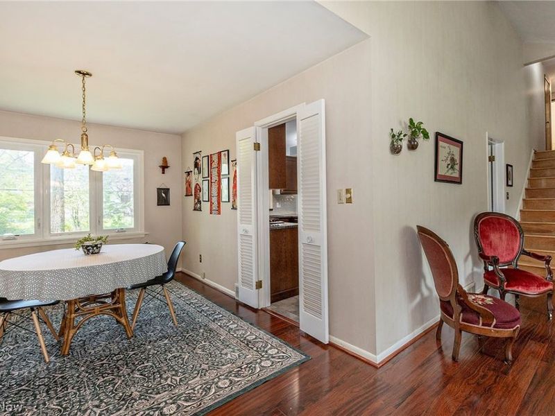5530 Harleston Drive , Lyndhurst, OH 44124 Photo 13
