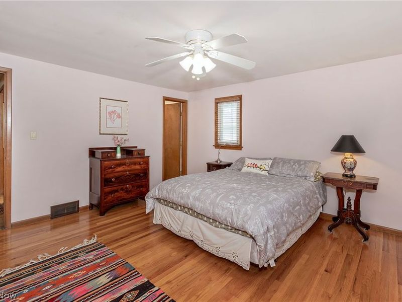 5530 Harleston Drive , Lyndhurst, OH 44124 Photo 27