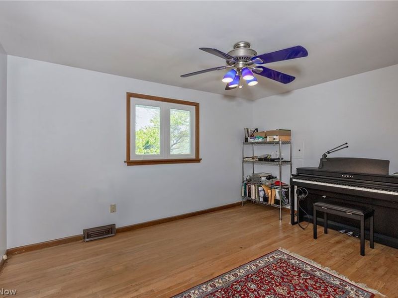 5530 Harleston Drive , Lyndhurst, OH 44124 Photo 33