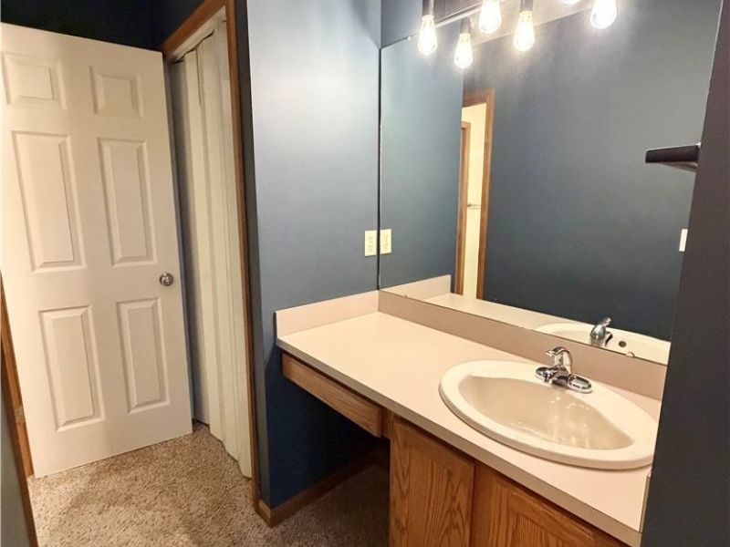 15450 Roxboro Dr Drive , Middleburg Heights, OH 44130 Photo 16