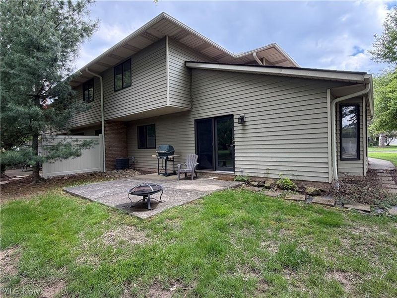 15450 Roxboro Dr Drive , Middleburg Heights, OH 44130 Photo 21