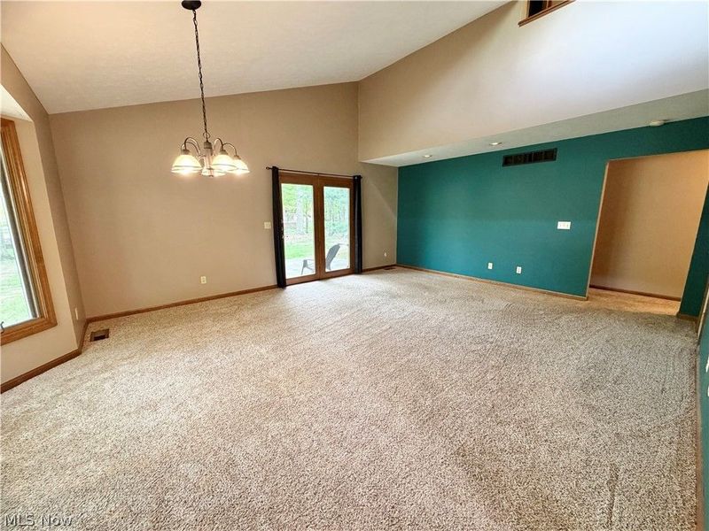 15450 Roxboro Dr Drive , Middleburg Heights, OH 44130 Photo 4