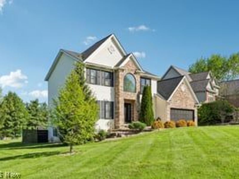 6045 Arlyne Lane, Medina, OH 44256 Photo 2