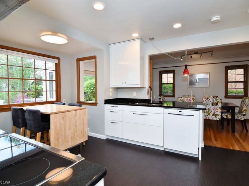 22012 Westchester Road , Shaker Heights, OH 44122 Photo 11